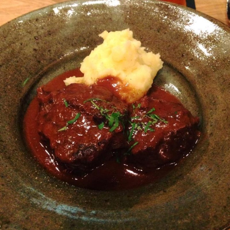 牛ほほ肉の赤ワイン煮込み(結喜菜)