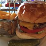 チーズバーガー(シェイクツリー バーガー＆バー （shake tree burger&bar）)