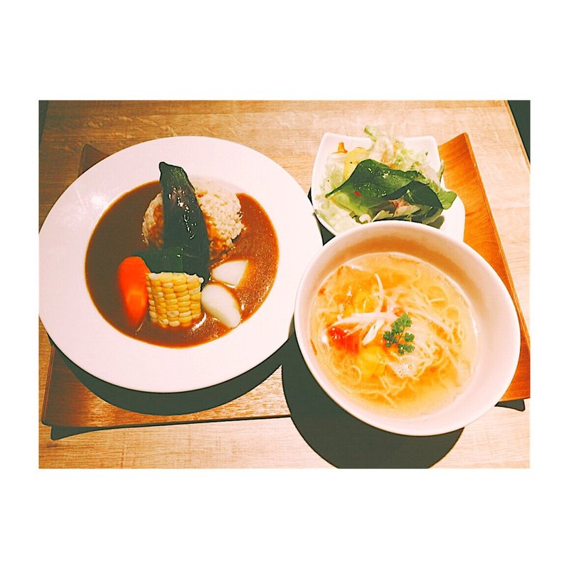 ゴロゴロ野菜のベジカレーライス&Veganトマトラーメン(6BT （シックスビーティー）)