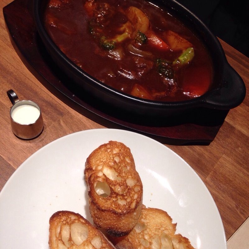 ビーフシチュー(タヴェルナ　トーキョー)