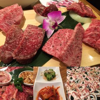 (焼肉 徳寿八軒店)