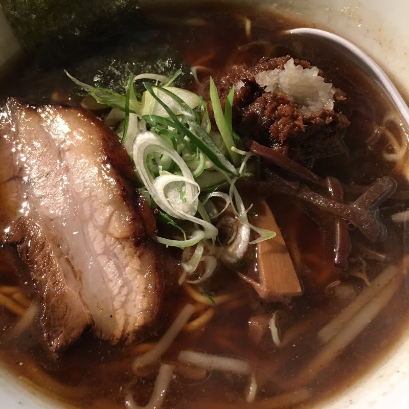 豚そば醤油(麺屋 丸鶏庵 （まるちあん）)