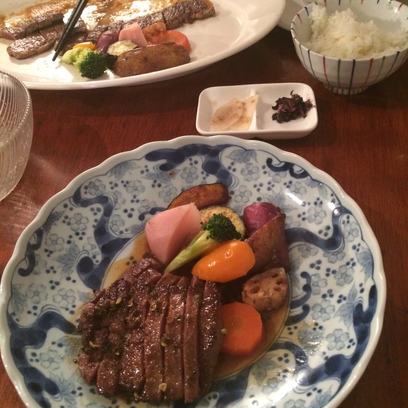 厚切り牛タンステーキ(bistroエメ)