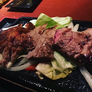 国産牛のフィレステーキ串(美食 米門 六本木店 （ビショクマイモン）)