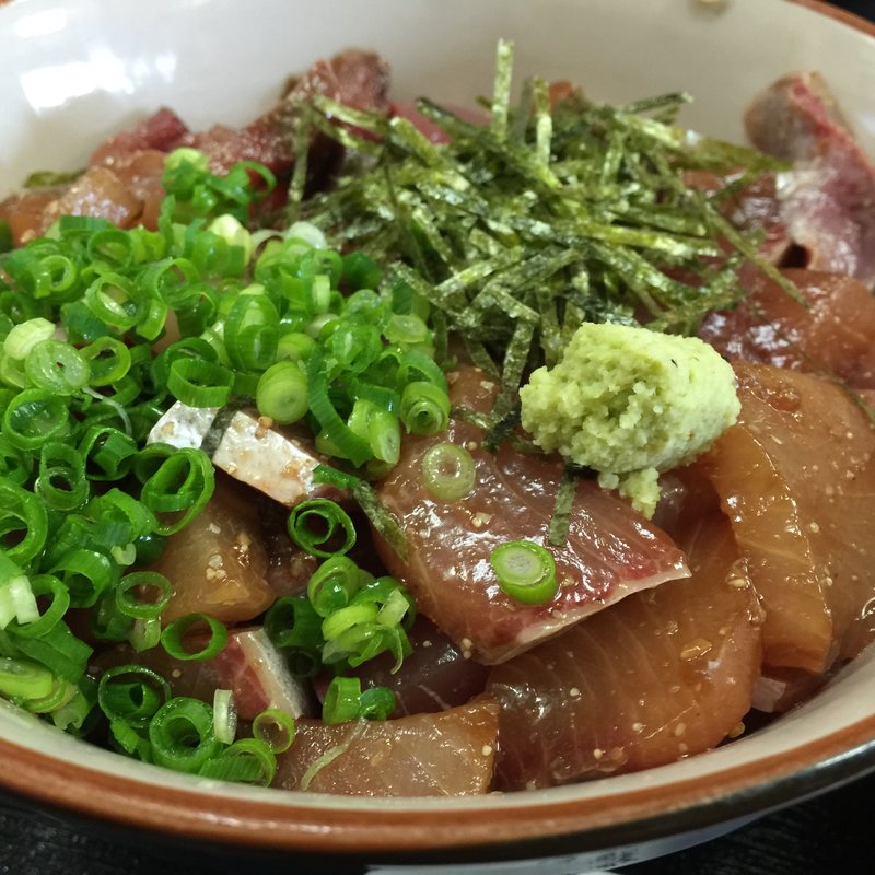 りゅうきゅう丼定食(海鮮いづつ )