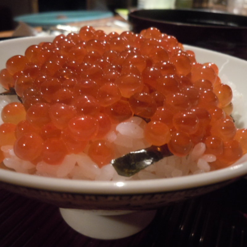 イクラ丼(樂旬堂 坐唯杏 （ザイアン）)