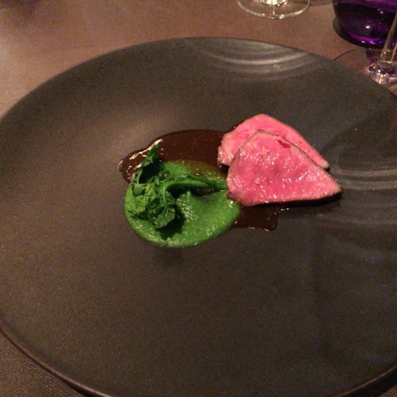 和牛肉のしんしん タリアータ 菜の花 レフォールソース(スミレオオサカ （sumile OSAKA）)