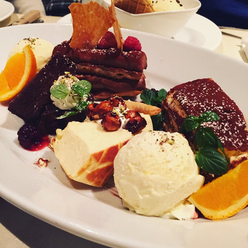 スイーツ盛り合わせ(オッティモ・シーフード・ガーデン 新宿店)