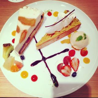 (サロン・ド・シュークル )