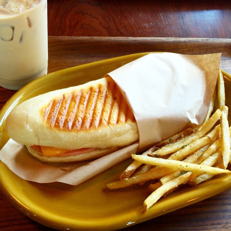 ハム&チーズパニーニ(CAFE lx)