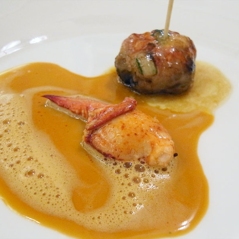 カニの爪　肉団子(a la louche -ア・ラ・ルーシュ-)