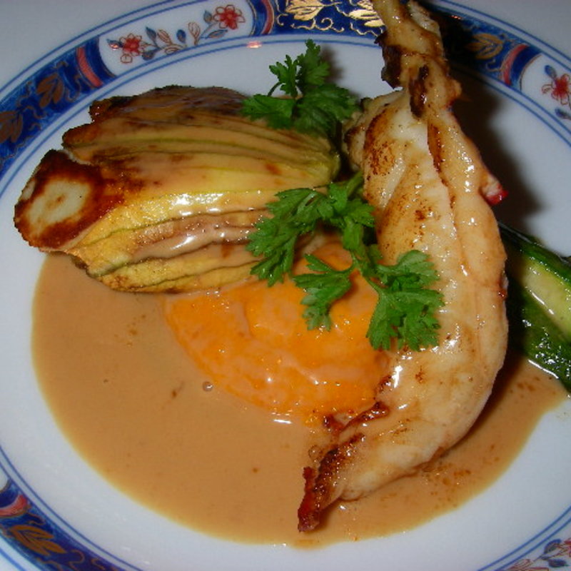 鶏肉のグリル　ウニクリーム(アクサングラーブ・ル・ソレイユ)