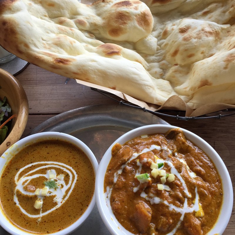 ランチBセット（チキンカレー・野菜カレー）(Sajilo Cafe （サジロ カフェ）)