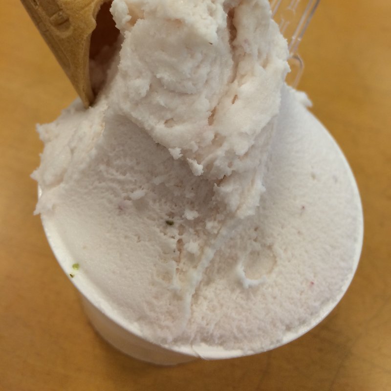 いちごみるくジェラート(ミルクアイスＭＯ−ＭＯ)