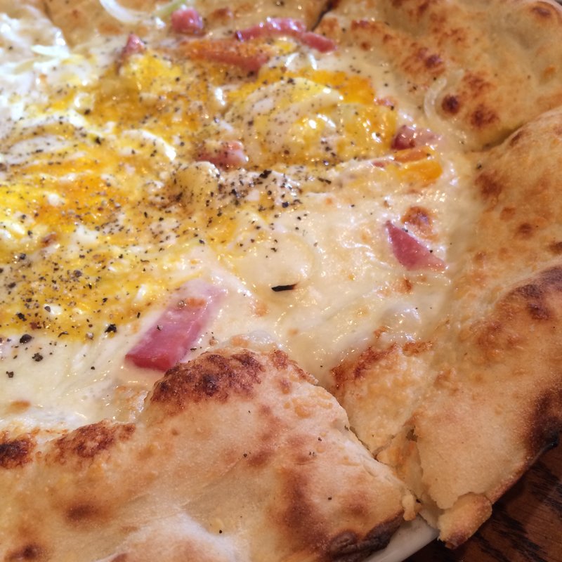 ビスマルク　ロッソ(ピッツェリア セコンド)