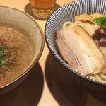 ラム骨塩味のつけ麺 味玉乗せ(自家製麺 MENSHO TOKYO)