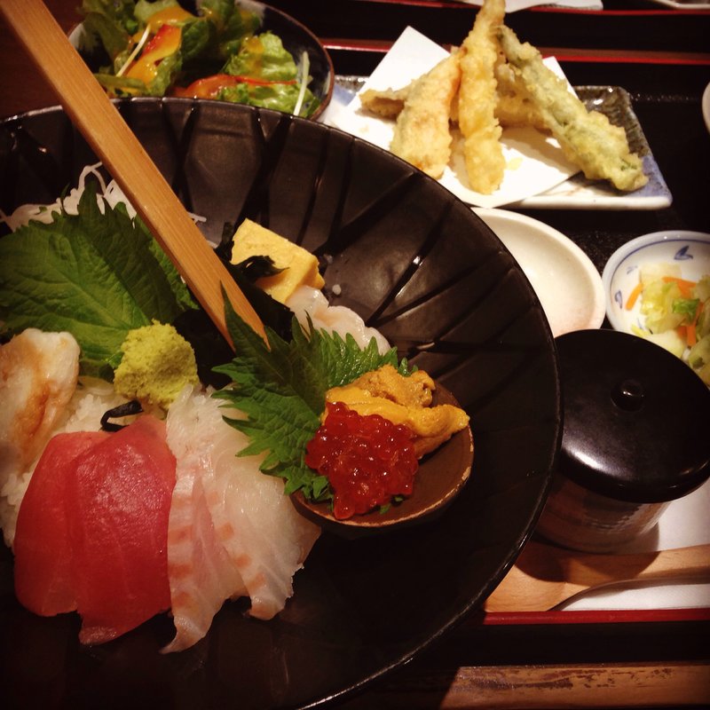 ランチ海鮮丼5品(梵天食堂 南吉成店 )