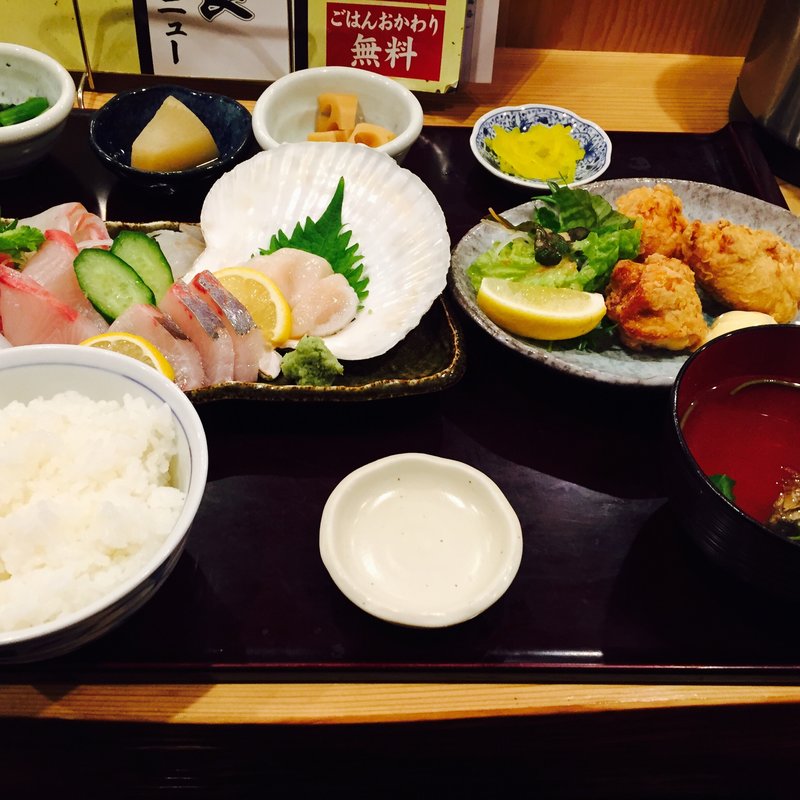 お造りと唐揚げ定食(京りき家 )