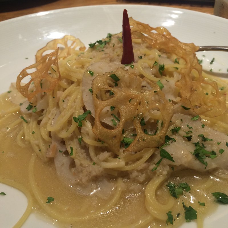 蓮根のペペロンチーノ(AWkitchen10 麻布十番店)