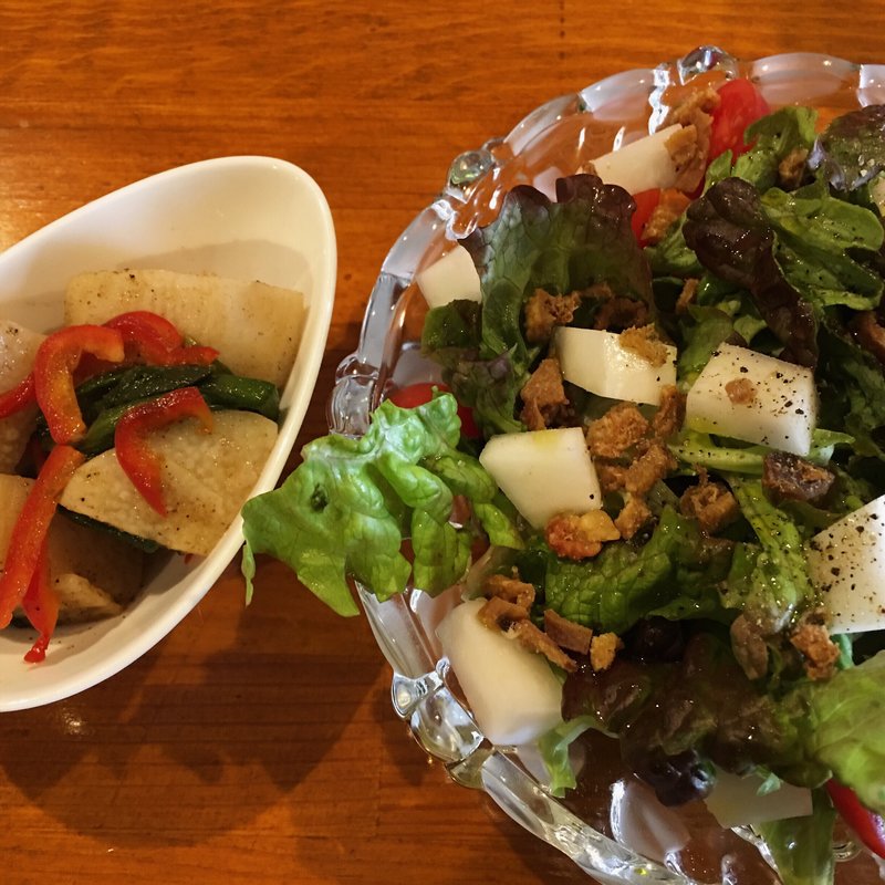鶏皮のカリカリと山芋のサラダ(ナイスユカリ)