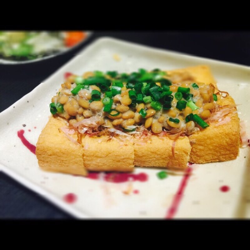 手作り厚揚げ納豆のせ(やまいち屋)