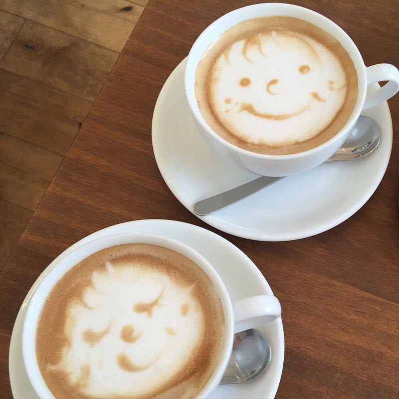 カフェラテ(プイコット （puikot）)