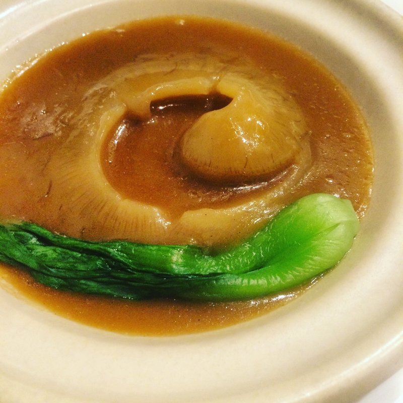 フカヒレの姿煮(中国料理 礼華 新宿店)