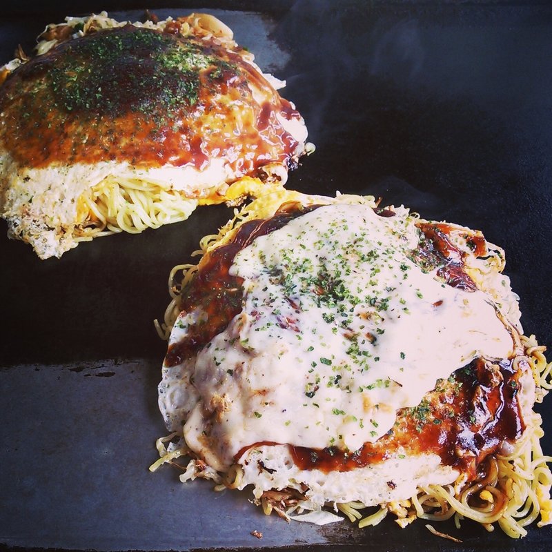 肉玉そばチーズトッピング(焼八 )