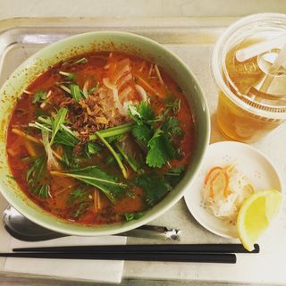 トムヤムクンフォー(VIETNAMESE CYCLO Echika表参道)