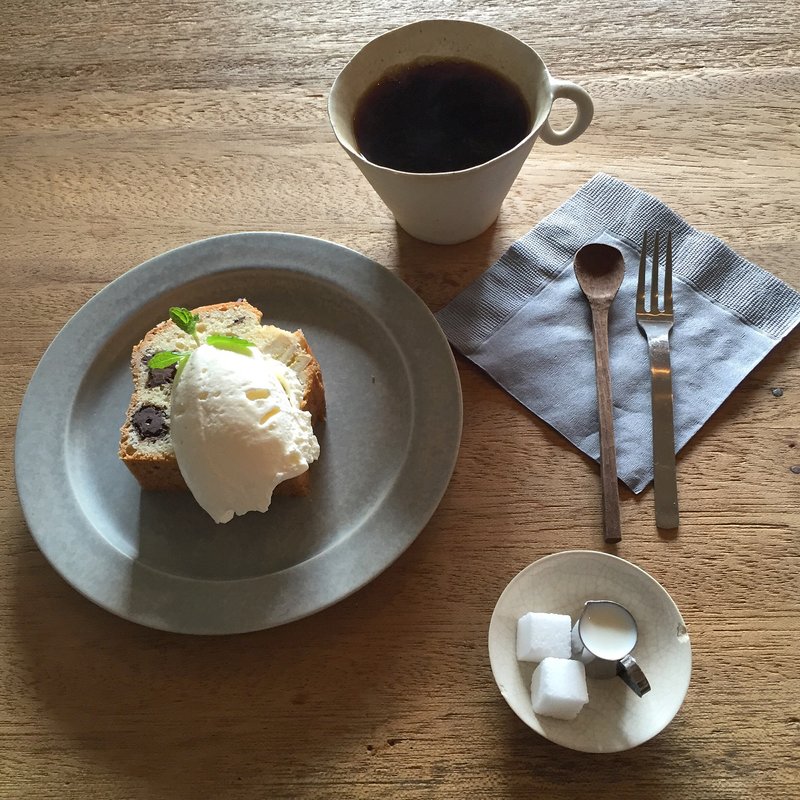 パン・珈琲(うぐいすと穀雨)