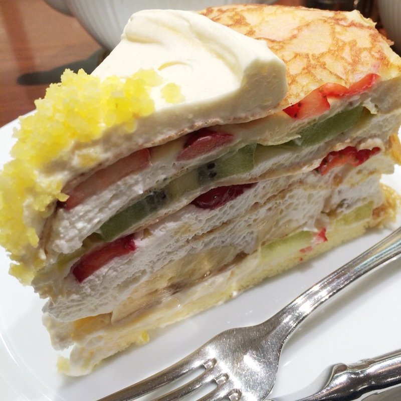 ミルクレープ(HARBS なんばパークス店)