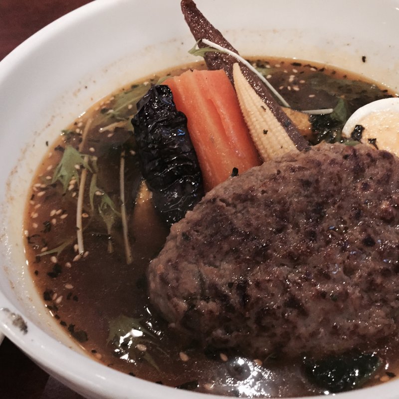 ハンバーグスープカリー(札幌スープカリー 東京ドミニカ)