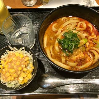 赤うどん(カレーうどん専門店「千吉」川口店)