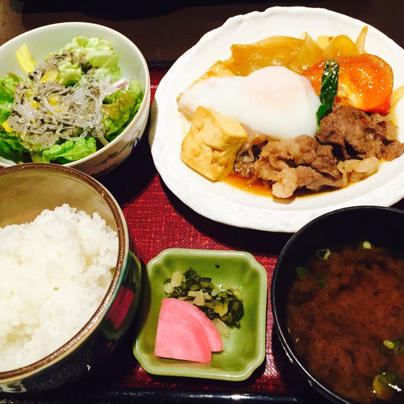 トマトすき焼きランチ(日本料理 大坂ばさら)