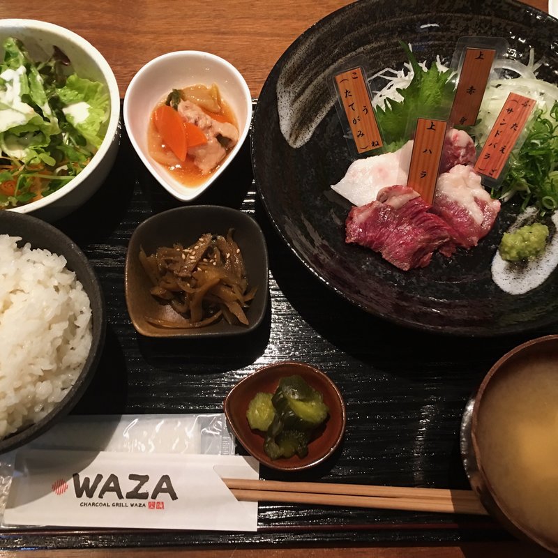 馬刺し定食(WAZA （ワザ）)