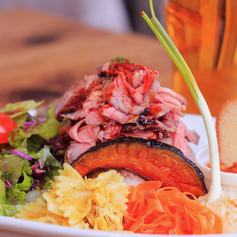 ローストビーフ丼(アピアチェーレ )