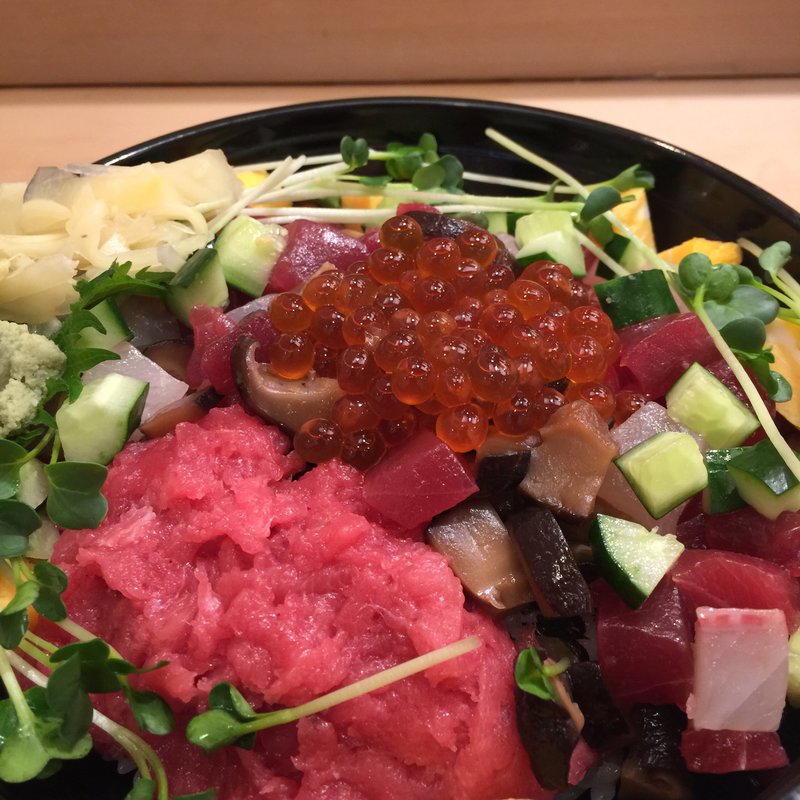 バラちらし(（有）菊寿司)