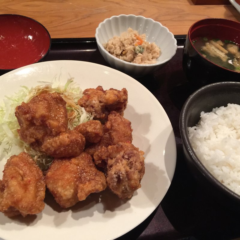 鶏の唐揚げ明太風味定食(博多もつ鍋やまや 梅田店)