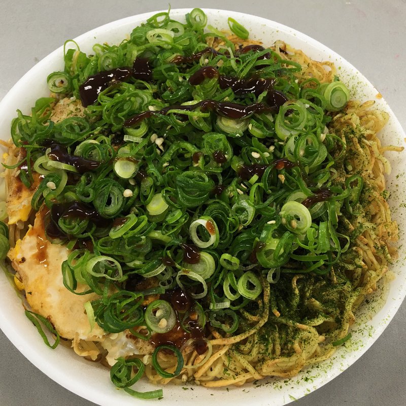 そば肉玉ネギ青唐辛子(まる麺 白島店 )