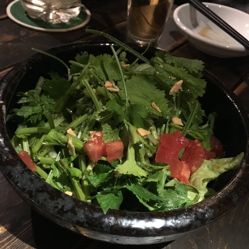 パクチーサラダ(TWO SAM'S UP （ツーサムズアップ）)