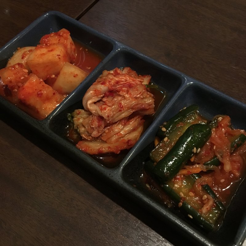 キムチ盛り合わせ(やるき屋 新長田駅南店 )