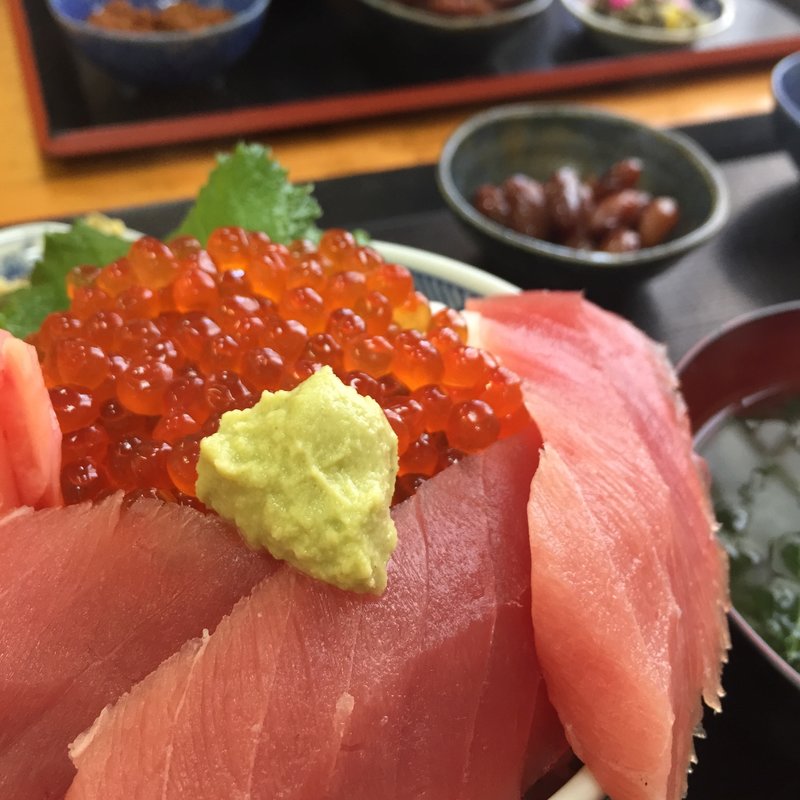 いくらうに丼(浜めし)