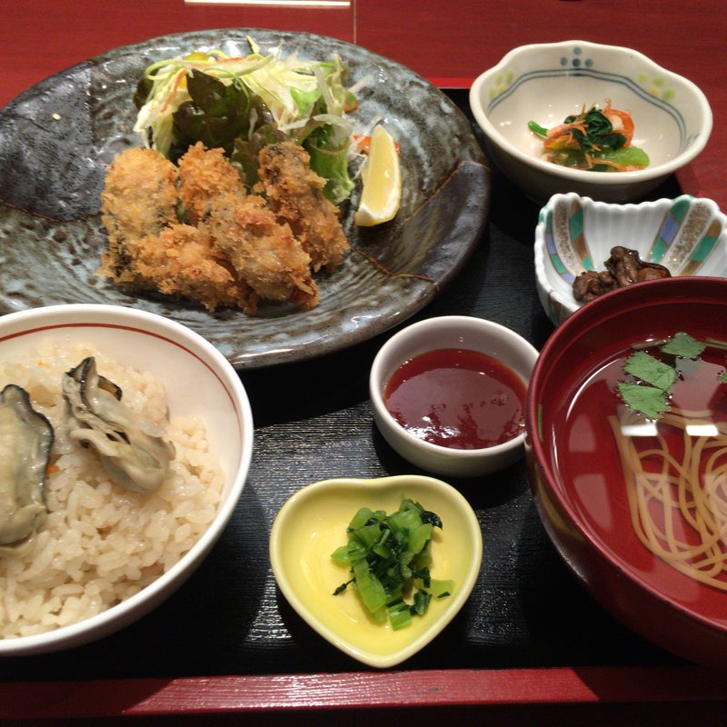 カキフライ定食(かき名庵)