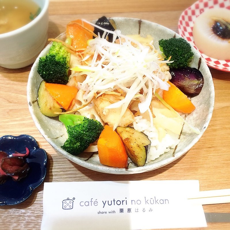 白身魚と野菜の黒酢あんかけごはん(カフェ ゆとりの空間 大丸京都店 （cafe yutori no kukan）)
