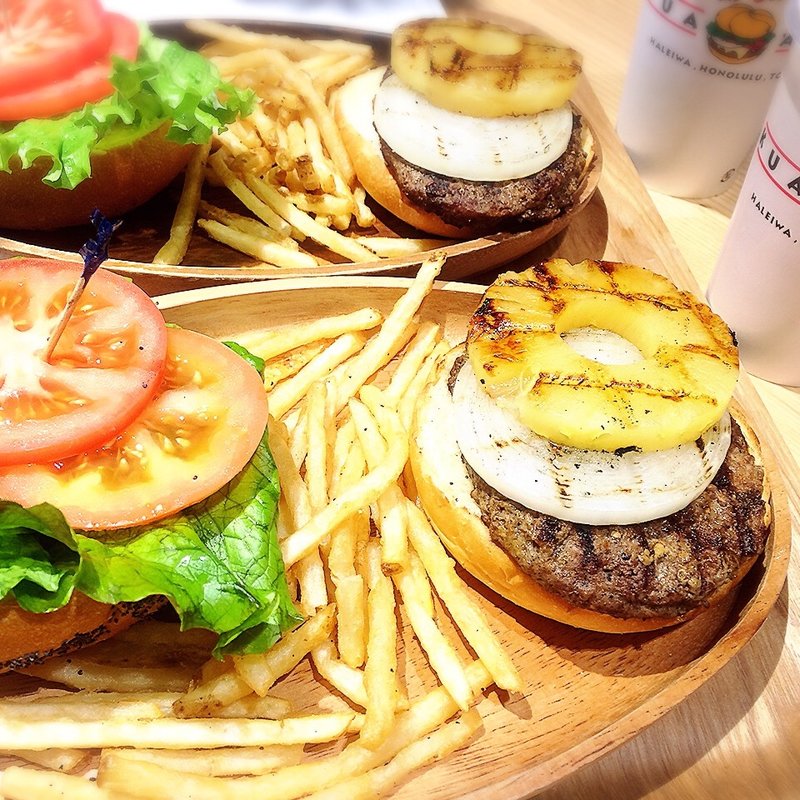 パインバーガー(KUA`AINA ららぽーとEXPOCITY店)