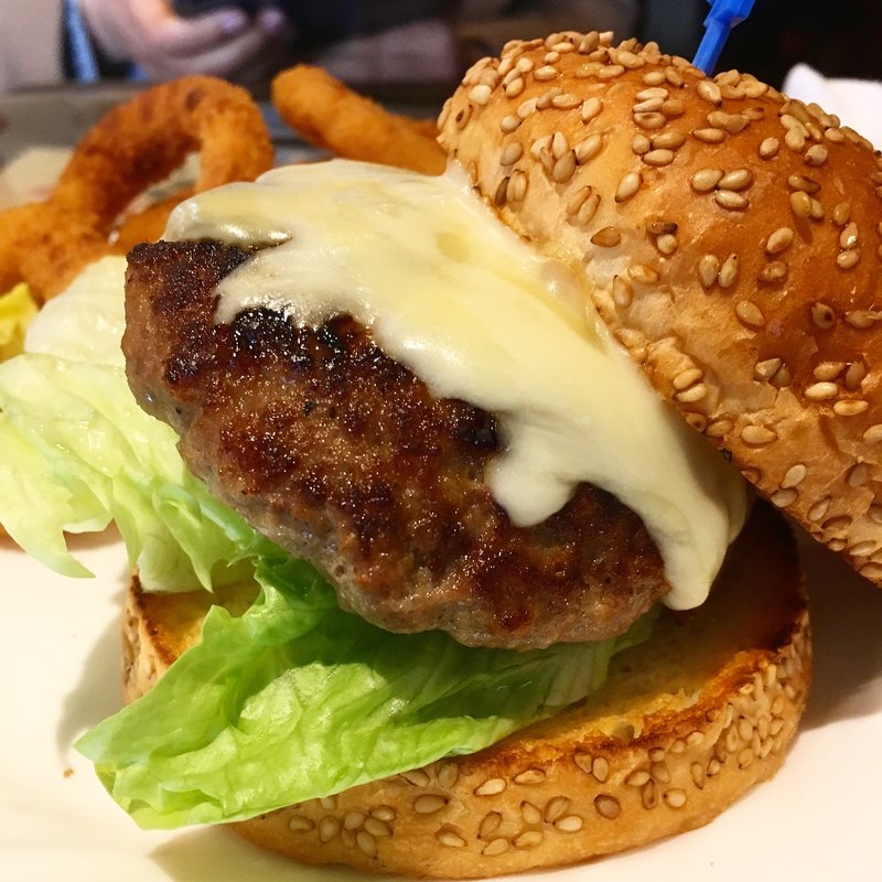 チーズバーガー(SPEAK EASY 修学院店 （スピーク イージー）)