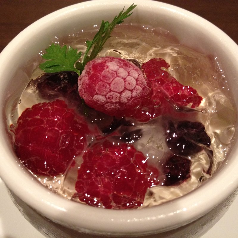 オススメフルーツとワインジュレ(Anvers（アンヴェール）)