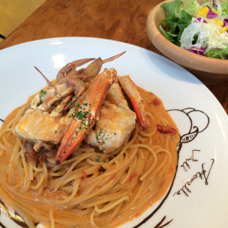 渡り蟹のトマトクリームソース(Les deux Blue （レドゥル・ブルー ）)