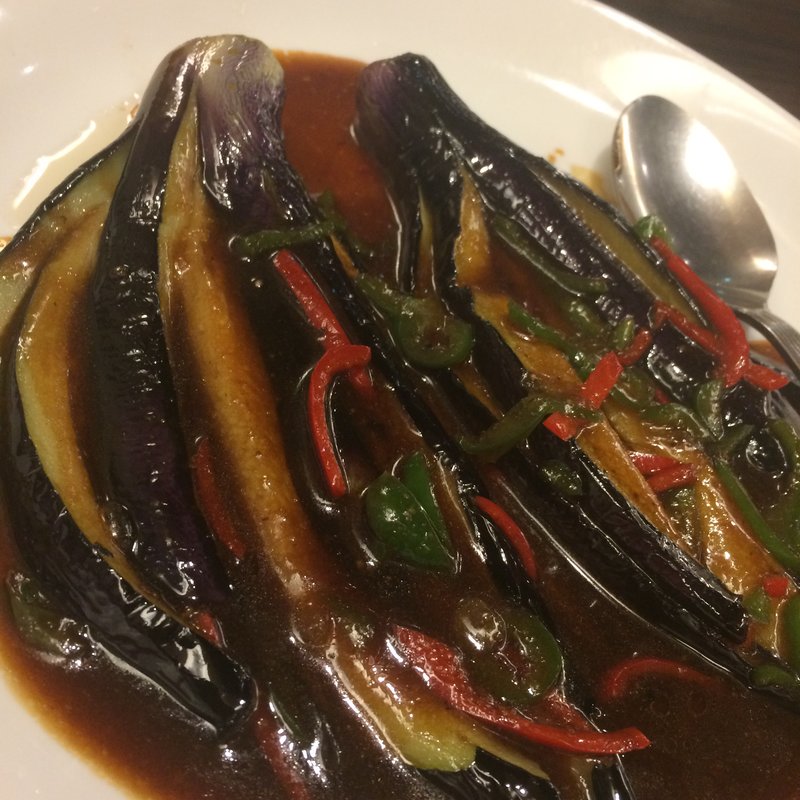 揚げナスのニンニク炒め(香港ロジ 原宿店)