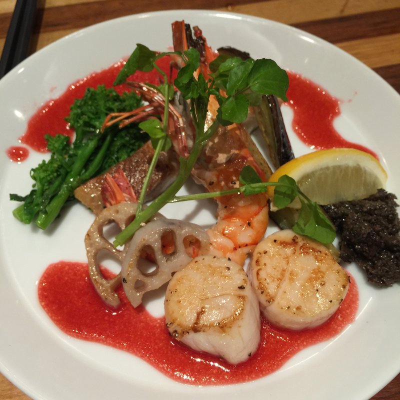 シーフードの三種焼き　フランボワーズ風味(リコロ 大丸東京店 （RICOLO）)